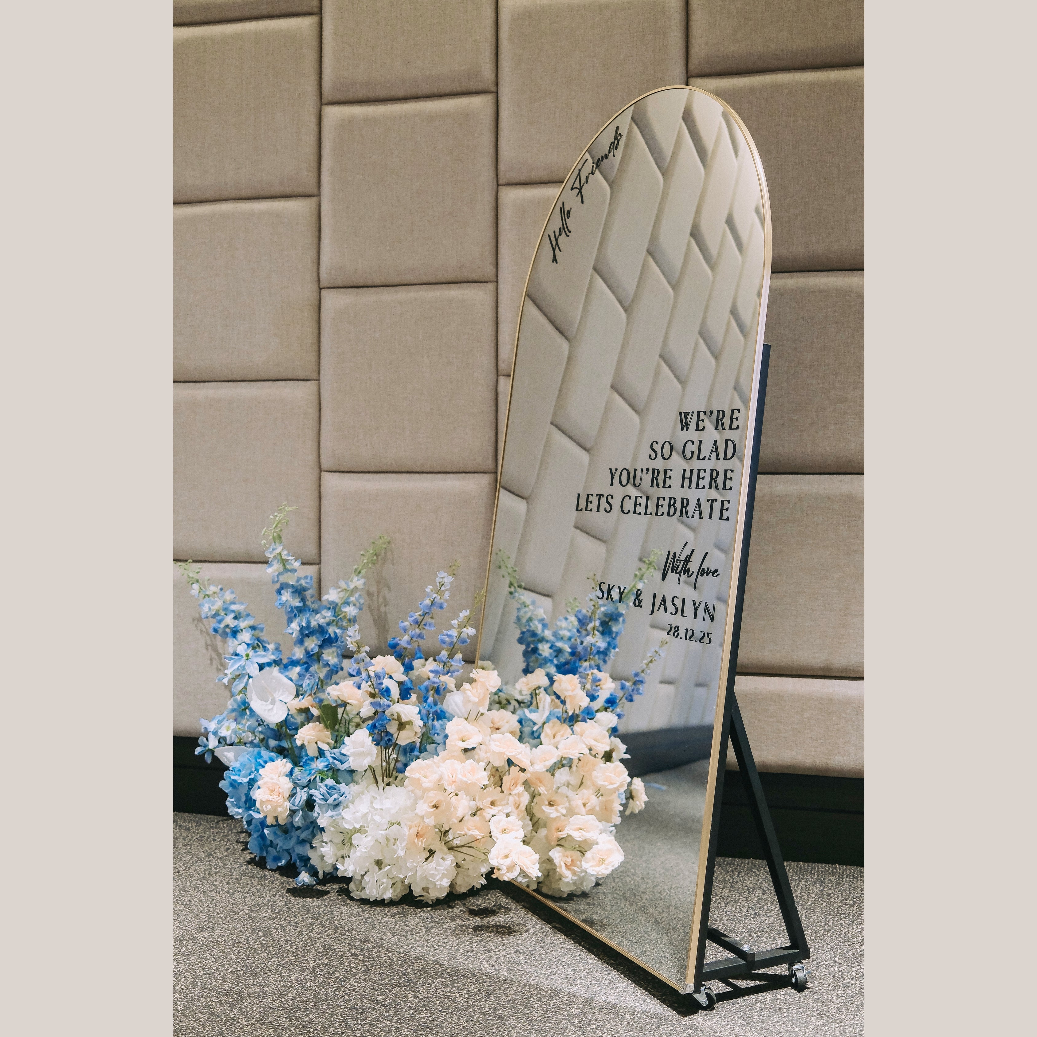 Lumière Mirror Signage