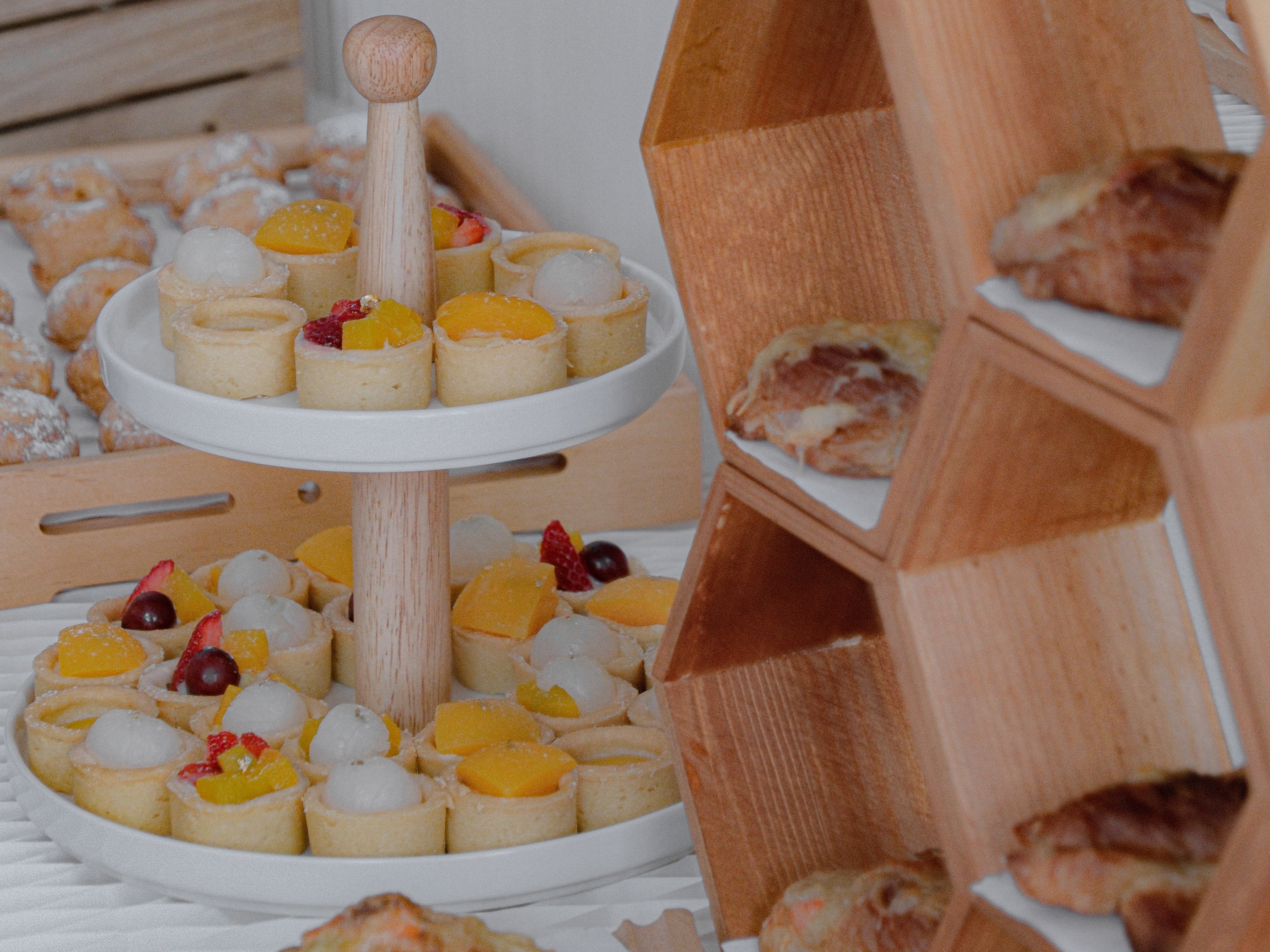 Refined Timbre Dessert Table