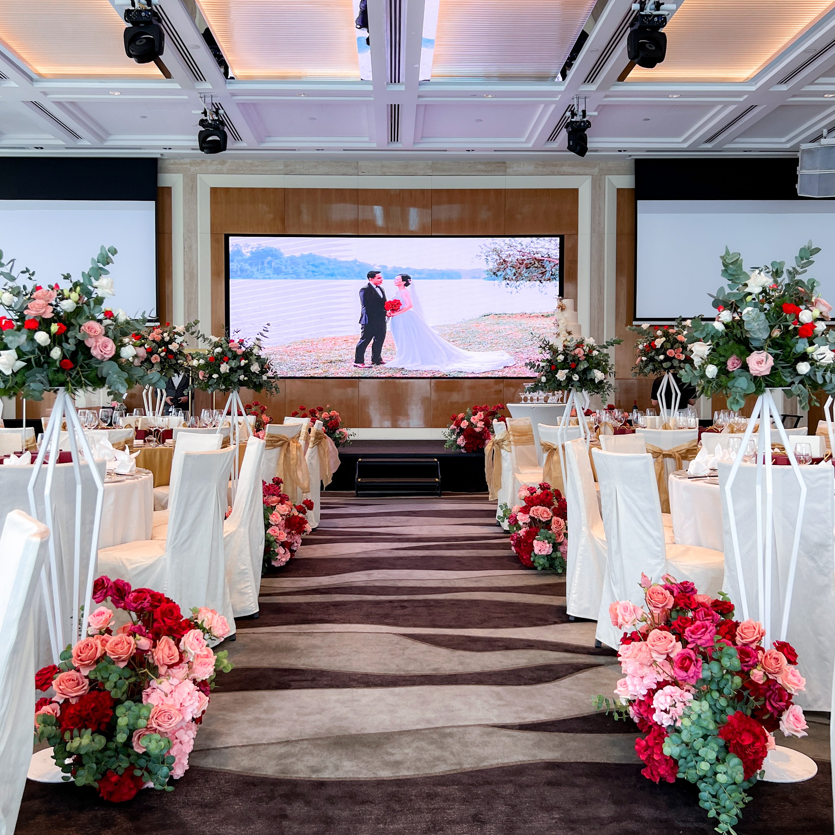 Aisle Enhancement: Standard Faux Florals