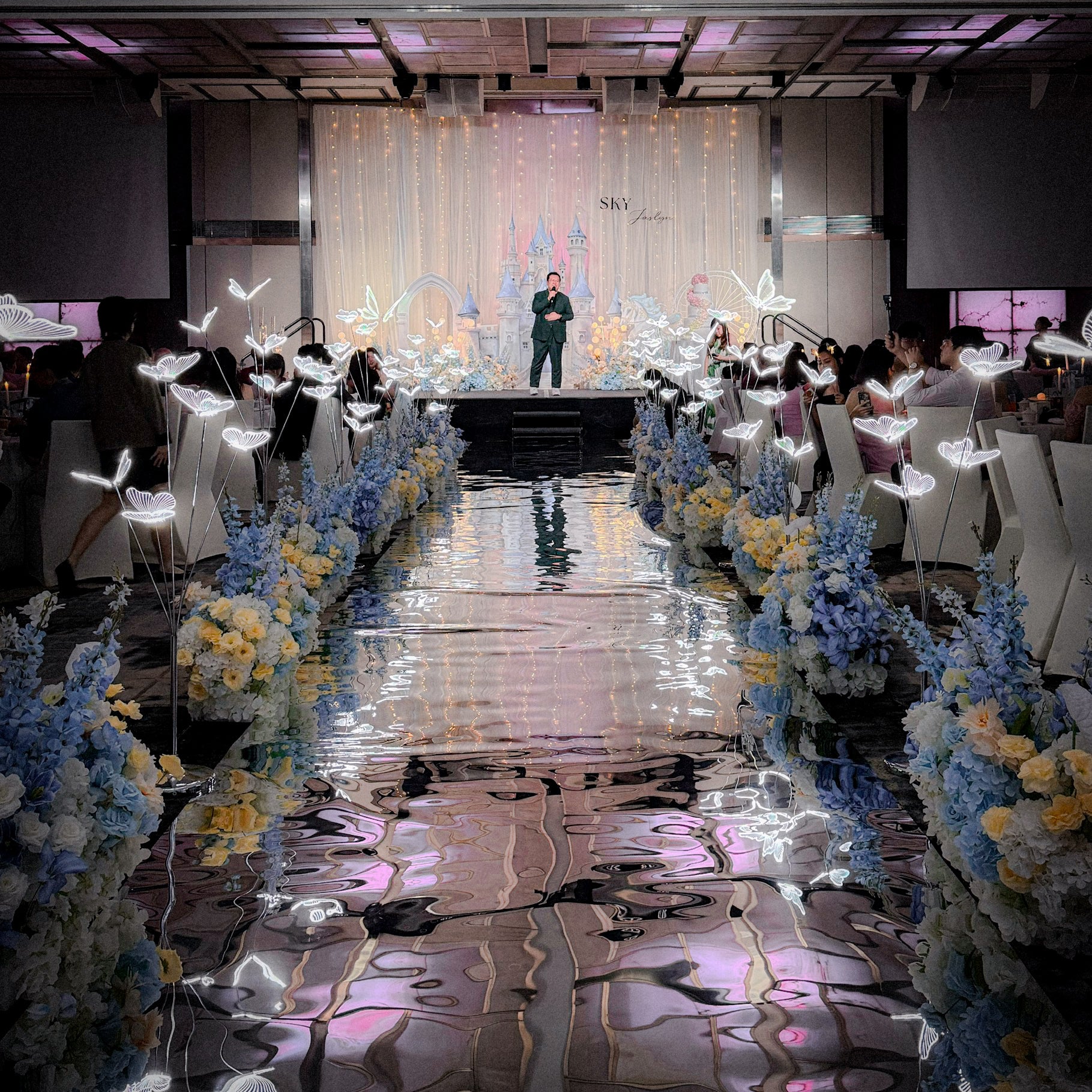 Aisle Enhancement: Standard Faux Florals