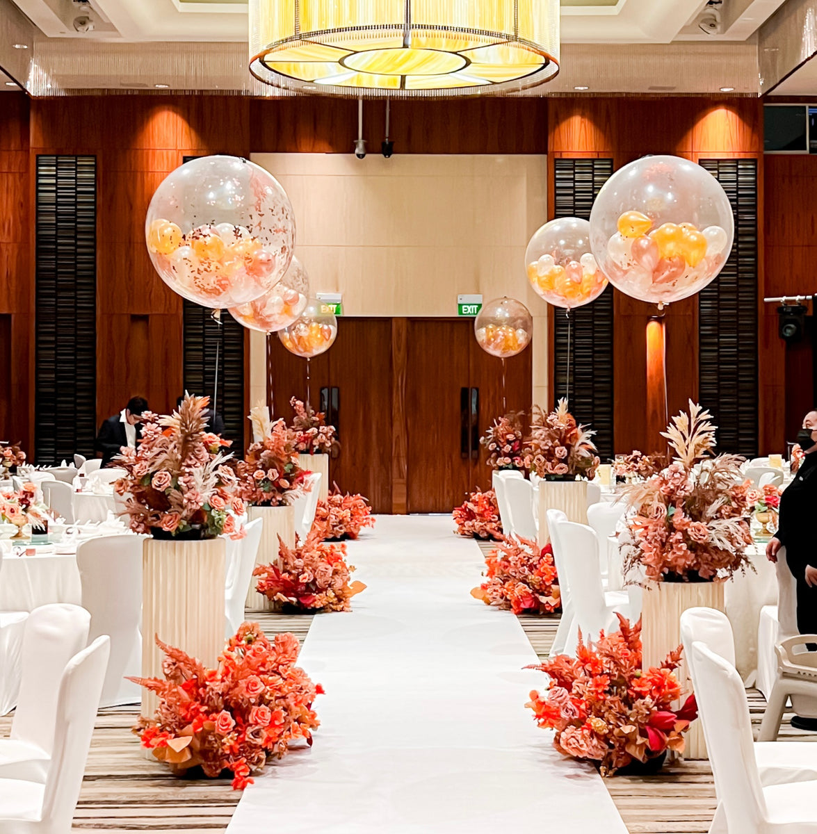 Collaboration: Wedding Aisle's Burst Balloons by Mistydaydream – Style ...