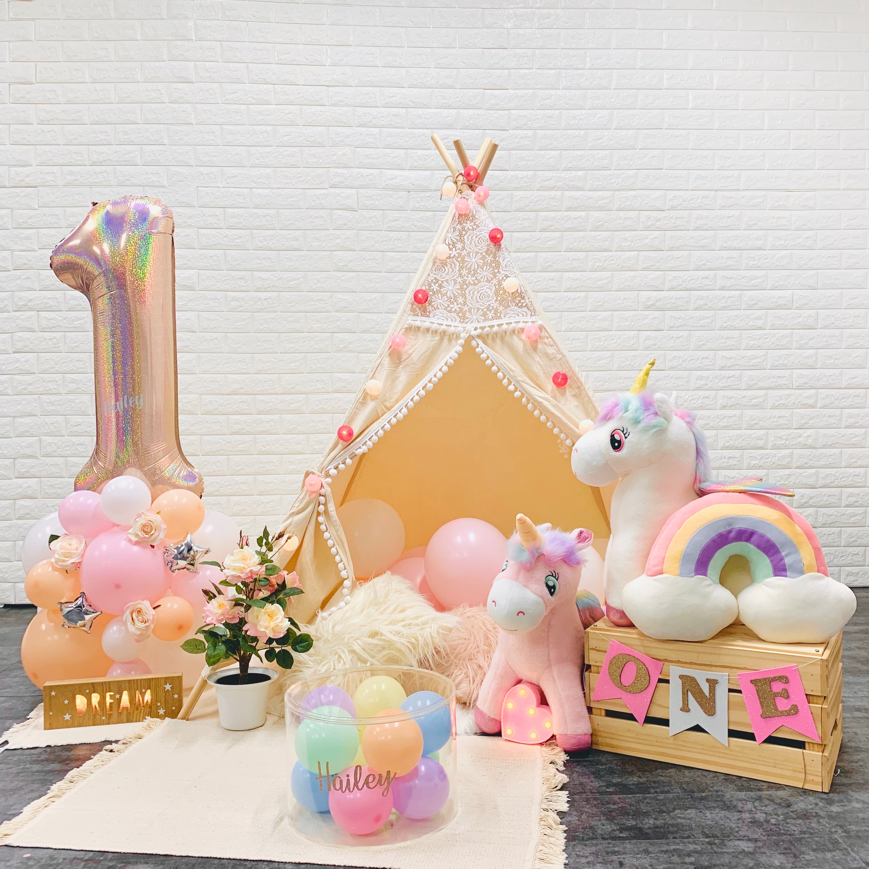 Rustic Unicorn Baby Photoshoot Styled Set - Baby First Birthday and  Cake Smash Celebration Decor